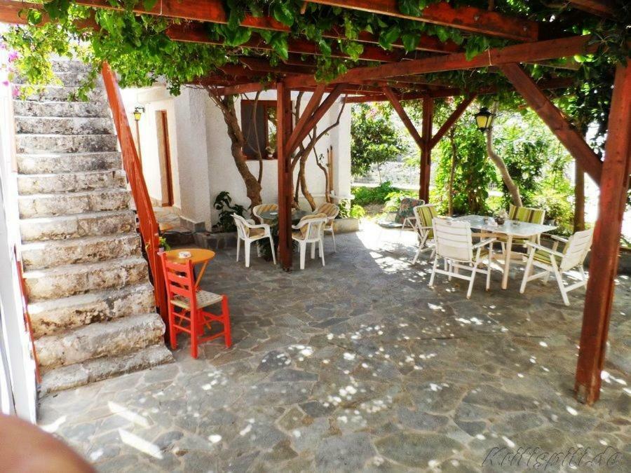 Liolio'S Manor Villa Agalianos Exterior photo